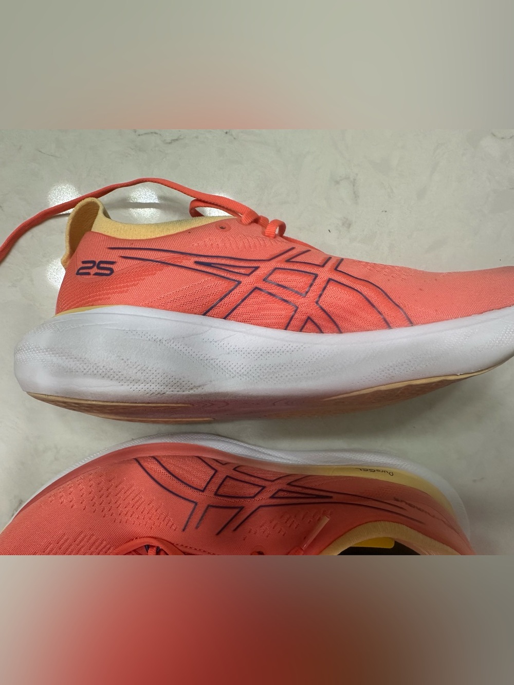 ASICS WOMEN'S GEL-NIMBUS 25, 9.5 - Picture 5 of 10